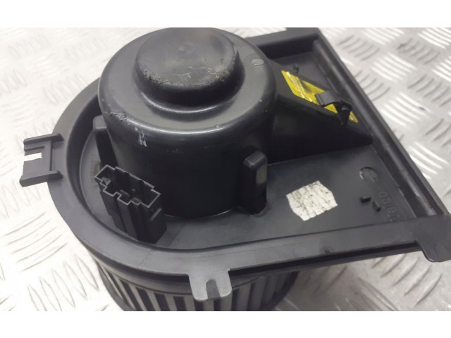 Вентилятор печки    1J2819021C   Skoda Octavia Mk1 (1U)