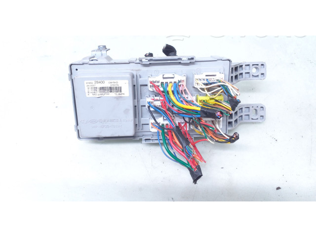 Блок предохранителей 919502B400   Hyundai Santa Fe    