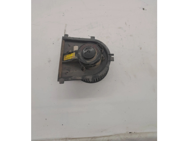 Вентилятор печки 1J1819021C, F667325R Skoda Octavia Mk1 (1U)