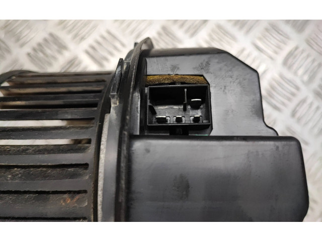 Вентилятор печки 1K1820015C, F983228M Skoda Octavia Mk2 (1Z)