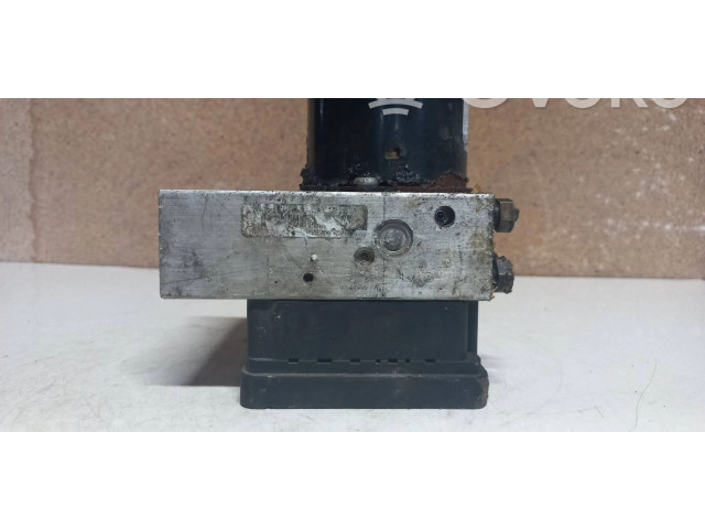 Блок АБС 8671224   Volvo  V70  2005 - 2008 года