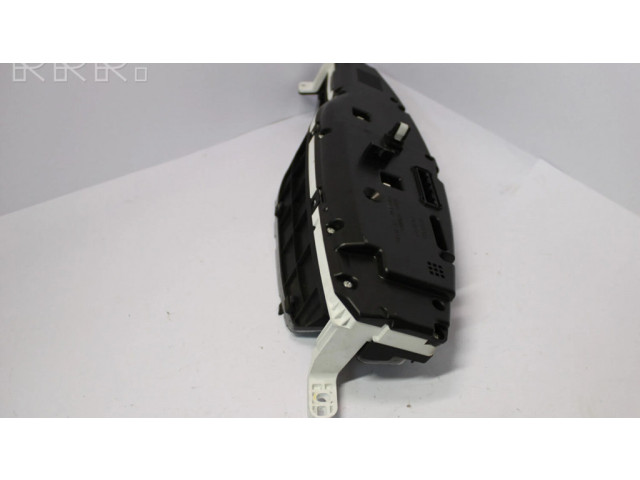 Přístrojová deska Toyota Verso 2010 838000F070