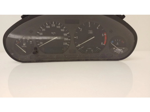 Přístrojová deska BMW 3 E36 1996 88311220, 62118361210