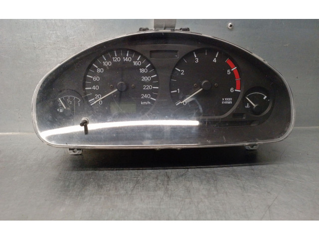 Панель приборов MR915790 Mitsubishi Carisma