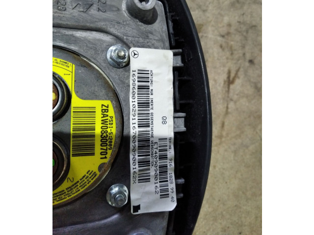 Подушка безопасности водителя 16986001029   Mercedes-Benz A W169