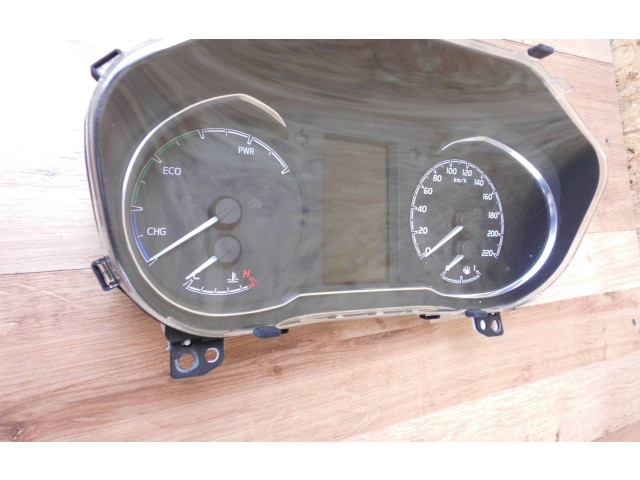 Přístrojová deska  Toyota Yaris 2017 83800F5440  