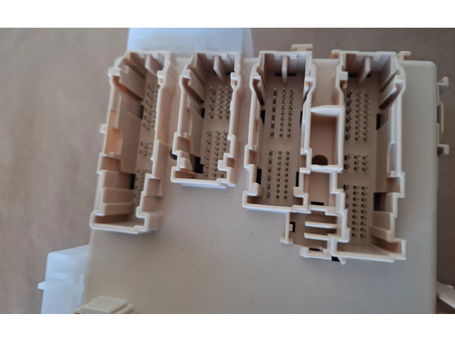 Блок комфорта 63586795, 8922178030 Lexus NX