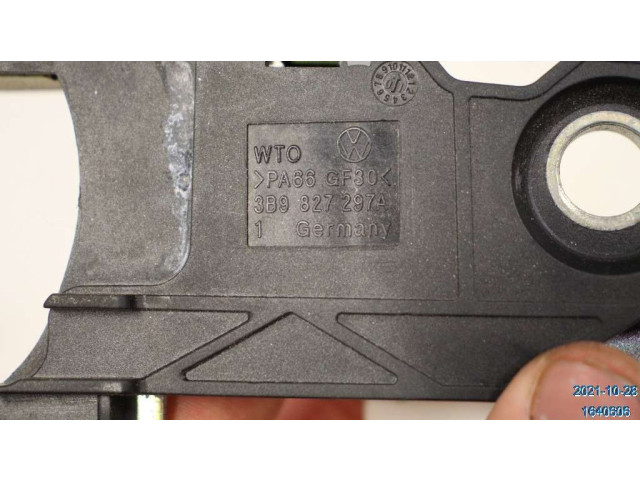 Zámek zadních dveří 3B5827061C Volkswagen PASSAT B5.5 2002