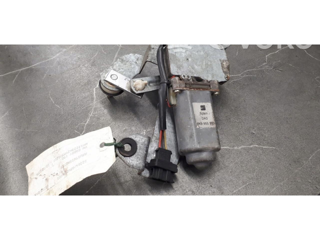 Моторчик заднего дворника 6K9955713 Volkswagen Caddy