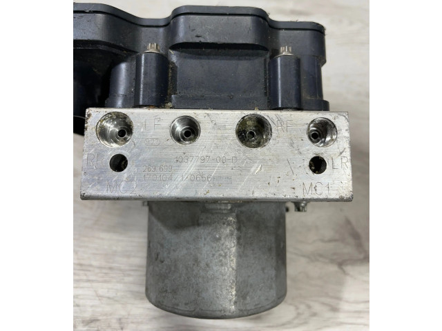 Блок АБС 103779700D, 864021632801001 Tesla Model S 2012 - года