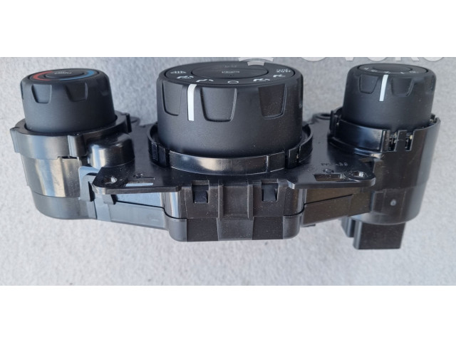 Блок управления кондиционера воздуха / климата/ печки (в салоне)