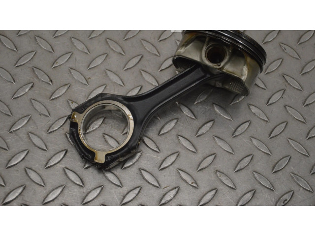 Поршень M 157.985 1316 Mercedes-Benz S C217