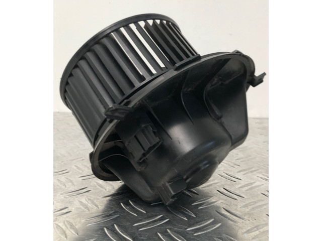 Вентилятор печки    1K1819015   Volkswagen Caddy