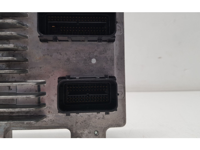 Блок управления двигателя 12654172, 12642927 Opel Meriva B