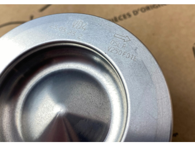 Píst 05L107065R Audi Q5 SQ5