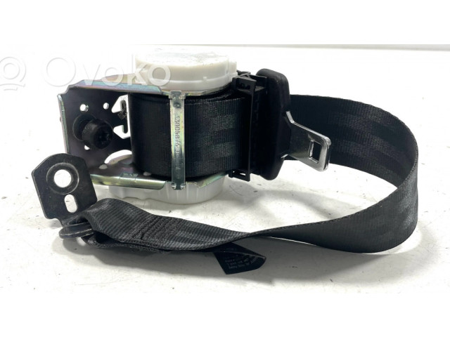 Задний ремень безопасности