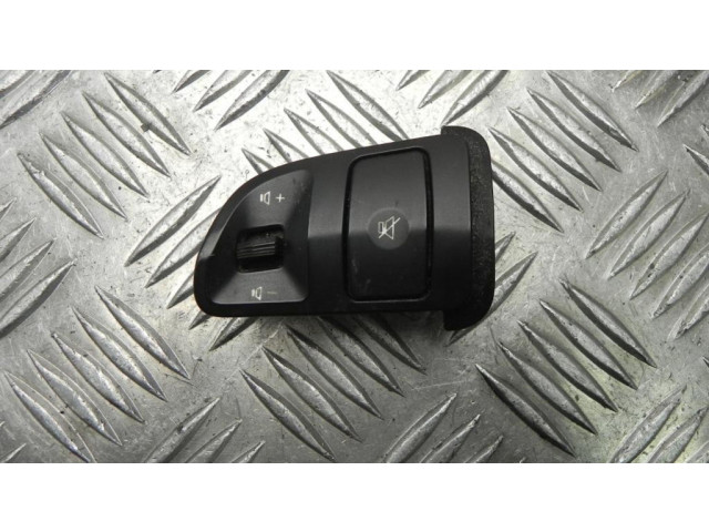 Мултифункционный включатель управления / ручка