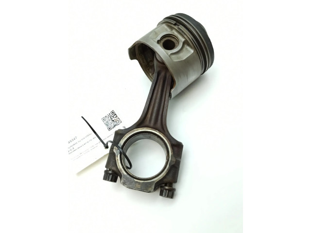 Píst 11004 Mercedes-Benz S W116 pro benzínový motor 2.8