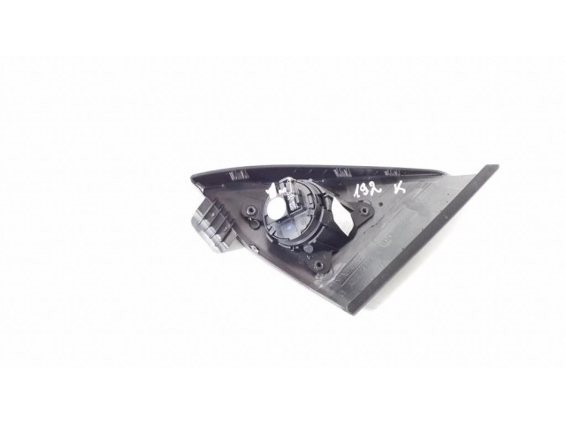 Громкоговоритель (громкоговорители) высокой частоты в передних дверях