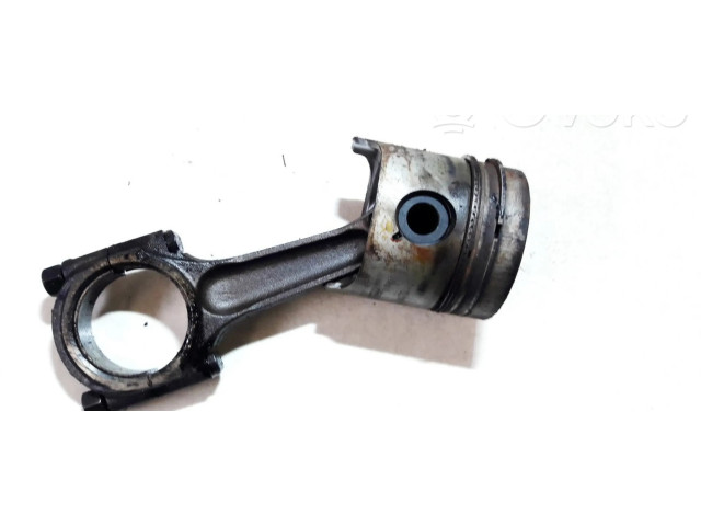 Píst    Citroen Berlingo  pro benzínový motor 1.8  