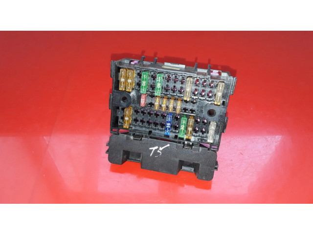 Pojistková skříňka 7E0937617A Volkswagen Transporter - Caravelle T5 2008