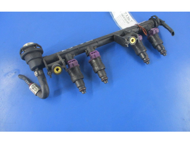 Топливная рампа    Renault Clio I   для двигателя ---