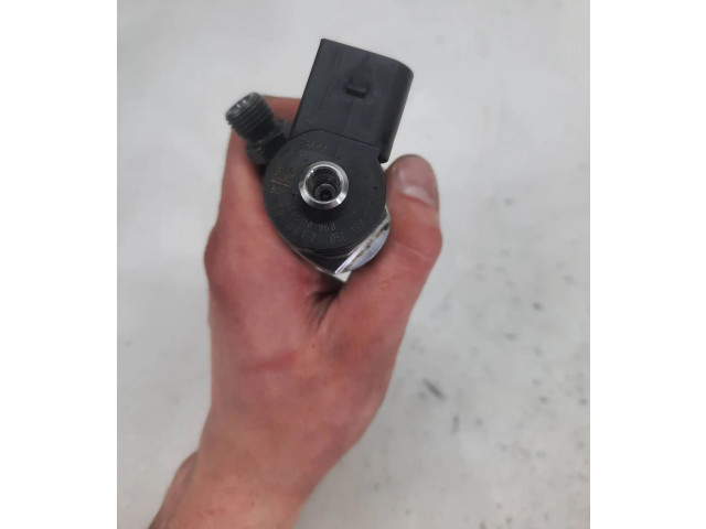 Vstřikovač 05L130277M Volkswagen Arteon DTU