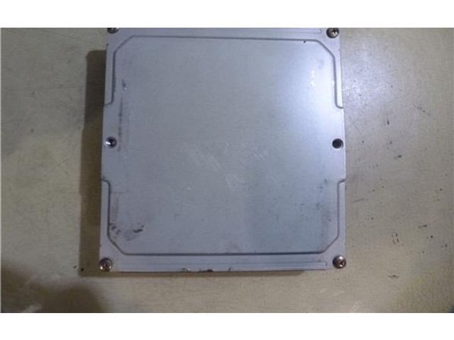 Блок управления двигателем ECU    Honda HR-V
