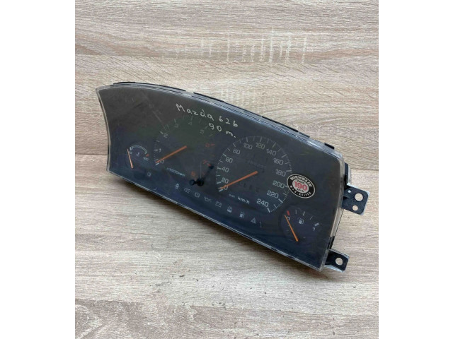 Панель приборов Mazda626, 1990year Mazda 626