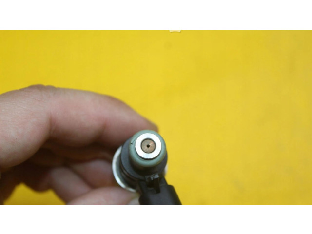 Форсунка 9041080014    KIA Ceed   