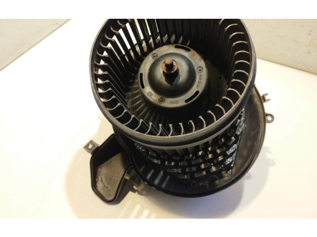 Вентилятор печки Volvo V70