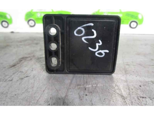 Блок предохранителей MA809932 Mitsubishi Montero