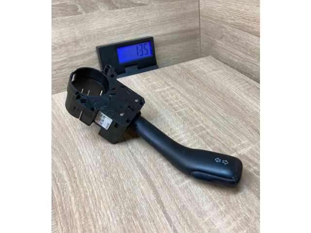 Ручка стеклоочистителей 8L0953513 Audi A6 S6 C5 4B