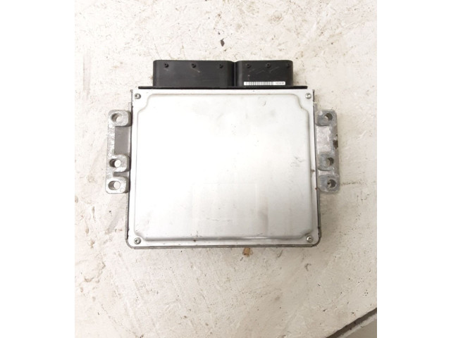 Блок управления впрыском 391302A400   Hyundai ix20