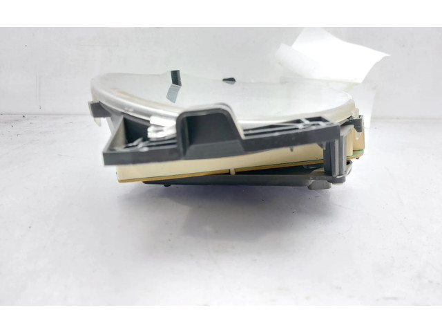 Панель приборов 8200377739 Dacia Logan I