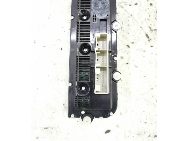 Блок управления климат-контролем    Volkswagen Golf Plus