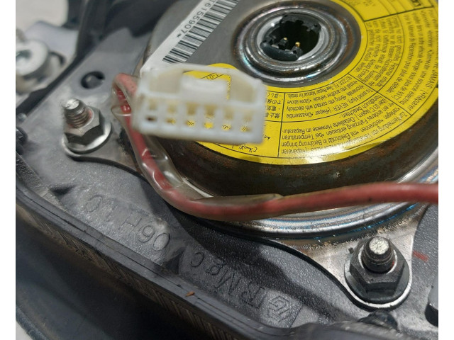 Подушка безопасности водителя    Daihatsu Terios