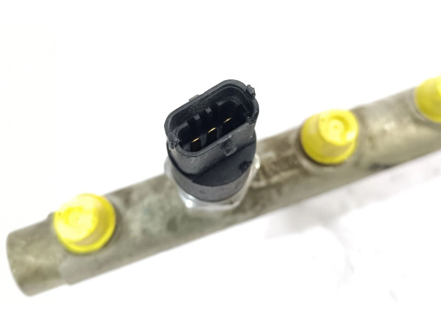 Vstřikovací lišta 0445214015 Renault Laguna I F9Q718