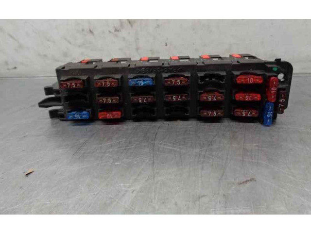 Pojistková skříňka Řídící jednotka BSM 2025450901 Meredes-Benz C W202 1994