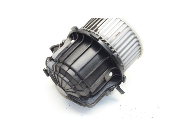 Вентилятор печки 8T2820021 Audi Q5 SQ5