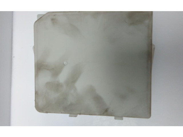 Pojistková skříňka 284b6eb30c Nissan Navara 2009