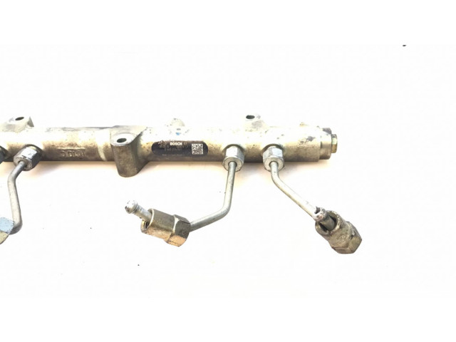 Топливная рампа 0445214041 Chrysler Voyager 2.8 для двигателя ENR