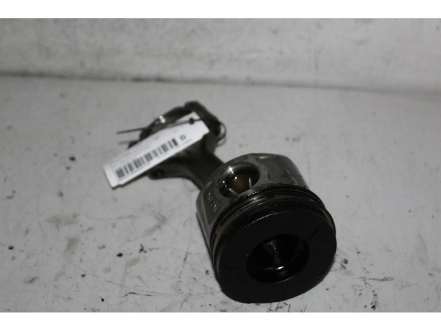 Поршень с шатуном 55283099 Fiat 500X