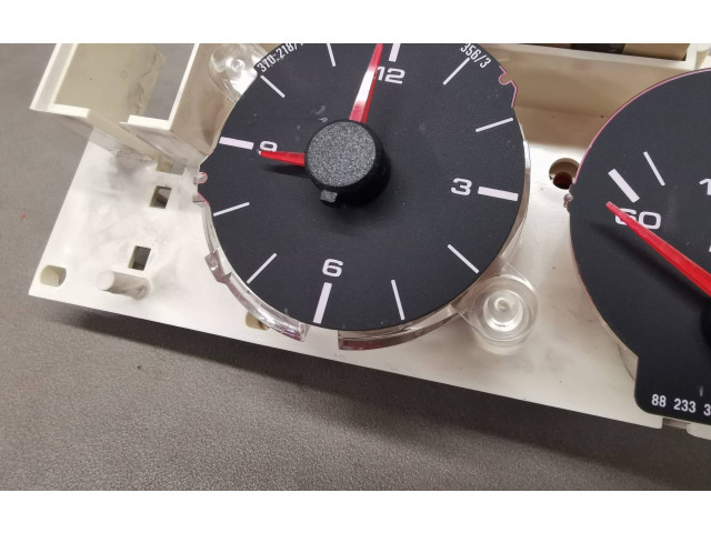 Панель приборов 88311178   Audi A6 S6 C4 4A       