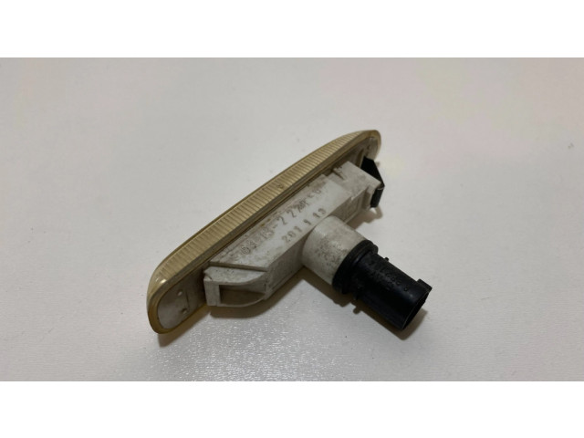 Поворотный фонарь крыла