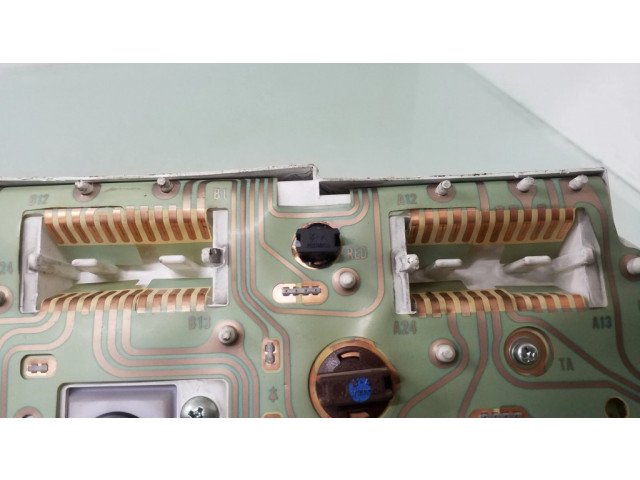 Přístrojová deska Volvo S40, V40 1998 30813197, 30813197006