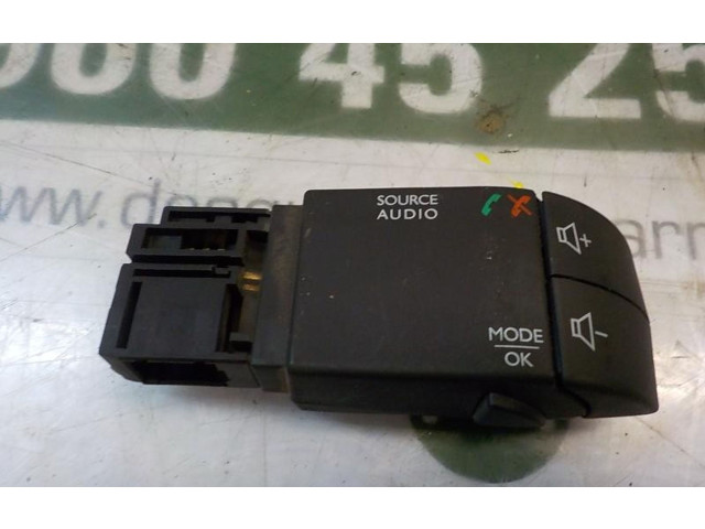 Блок управления 255522448R, 255522448R Dacia Dokker