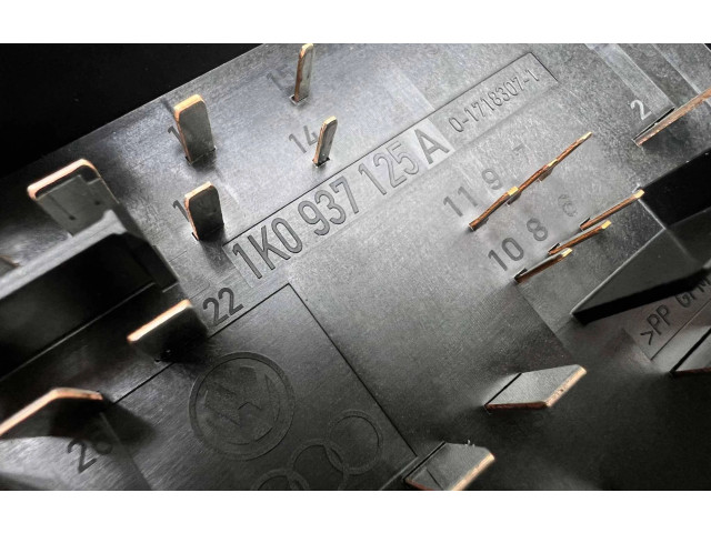 Блок предохранителей 1K0937125A, 017183071 Audi A3 S3 8P