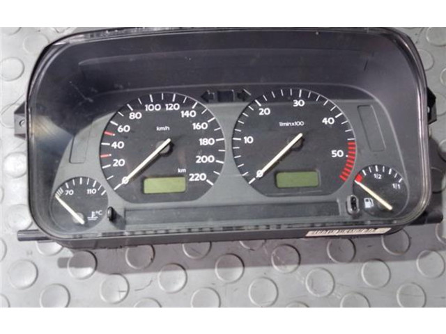 Панель приборов 1H0919864Q, 354001002 Volkswagen Golf III