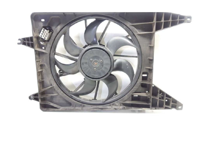 Вентилятор радиатора 8200765566B Dacia Sandero